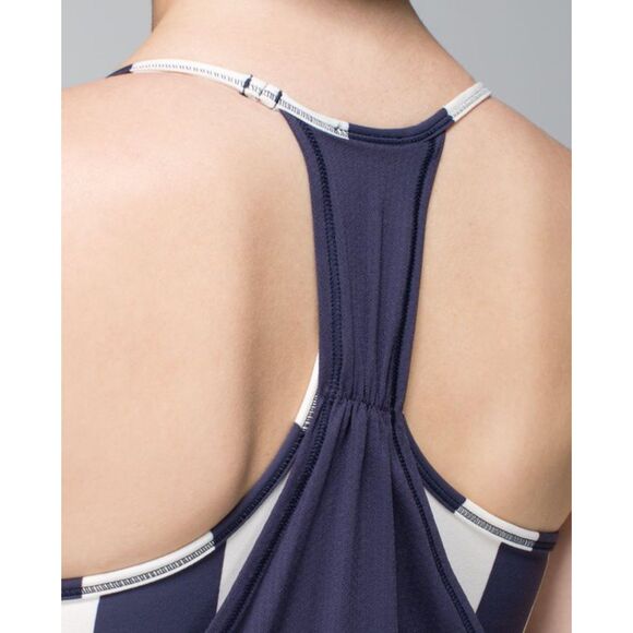 Lululemon No Limits Cadet Blue/Steep Stripe Horizontal Tank Size 6 - Picture 4 of 6